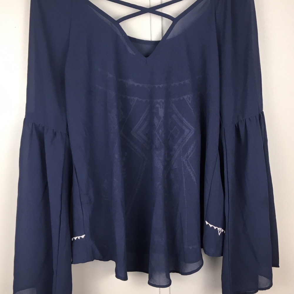 Blu Pepper Blouse. - Picture 3 of 8